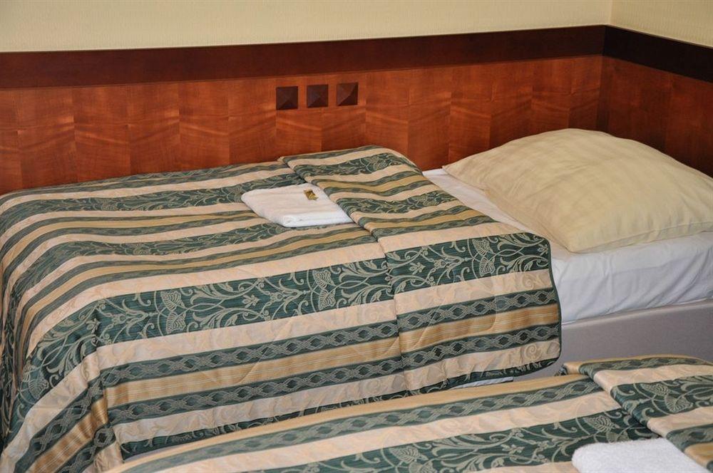 Hotel Terasa Frydek-Mistek Luaran gambar